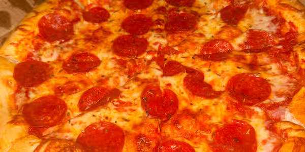 Large Pepperoni Pizza